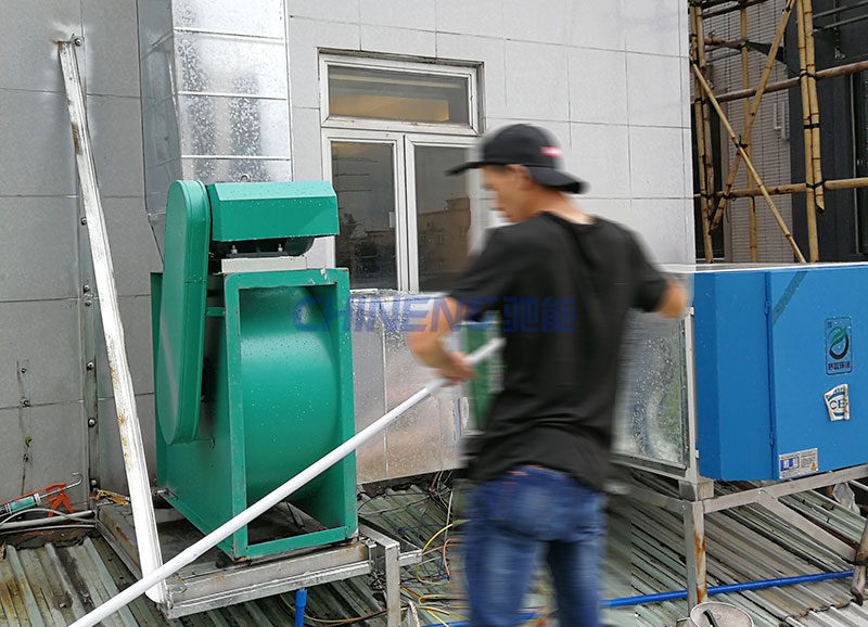 香港逸富名車(chē)行廚房油煙凈化器