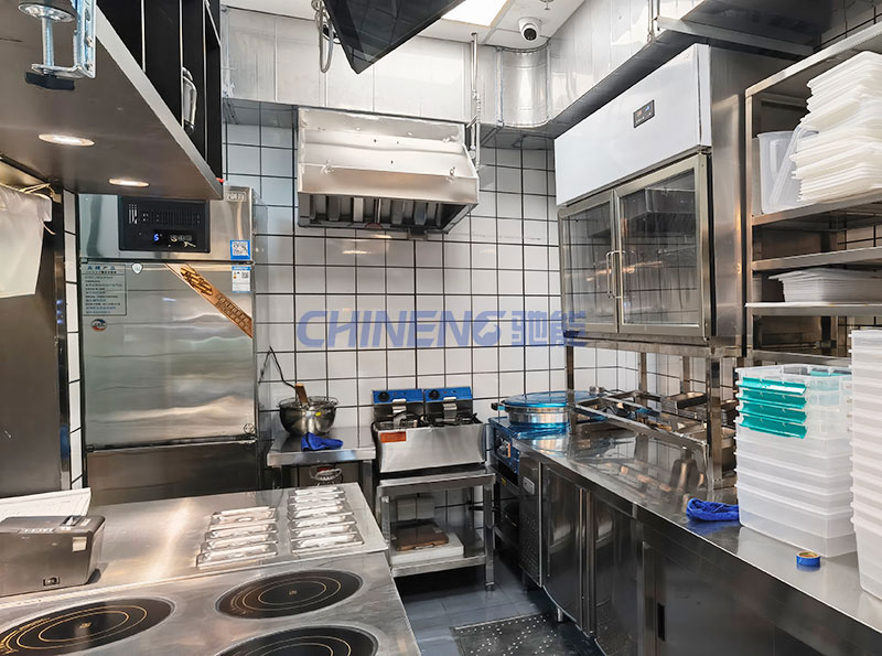 甘食記成都肥腸粉烹飪間