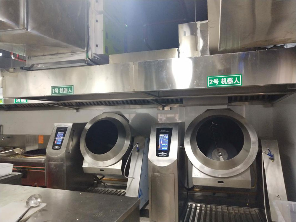 商用炒菜機好用嗎？為什么現(xiàn)在的餐飲業(yè)逐漸投入使用炒菜機